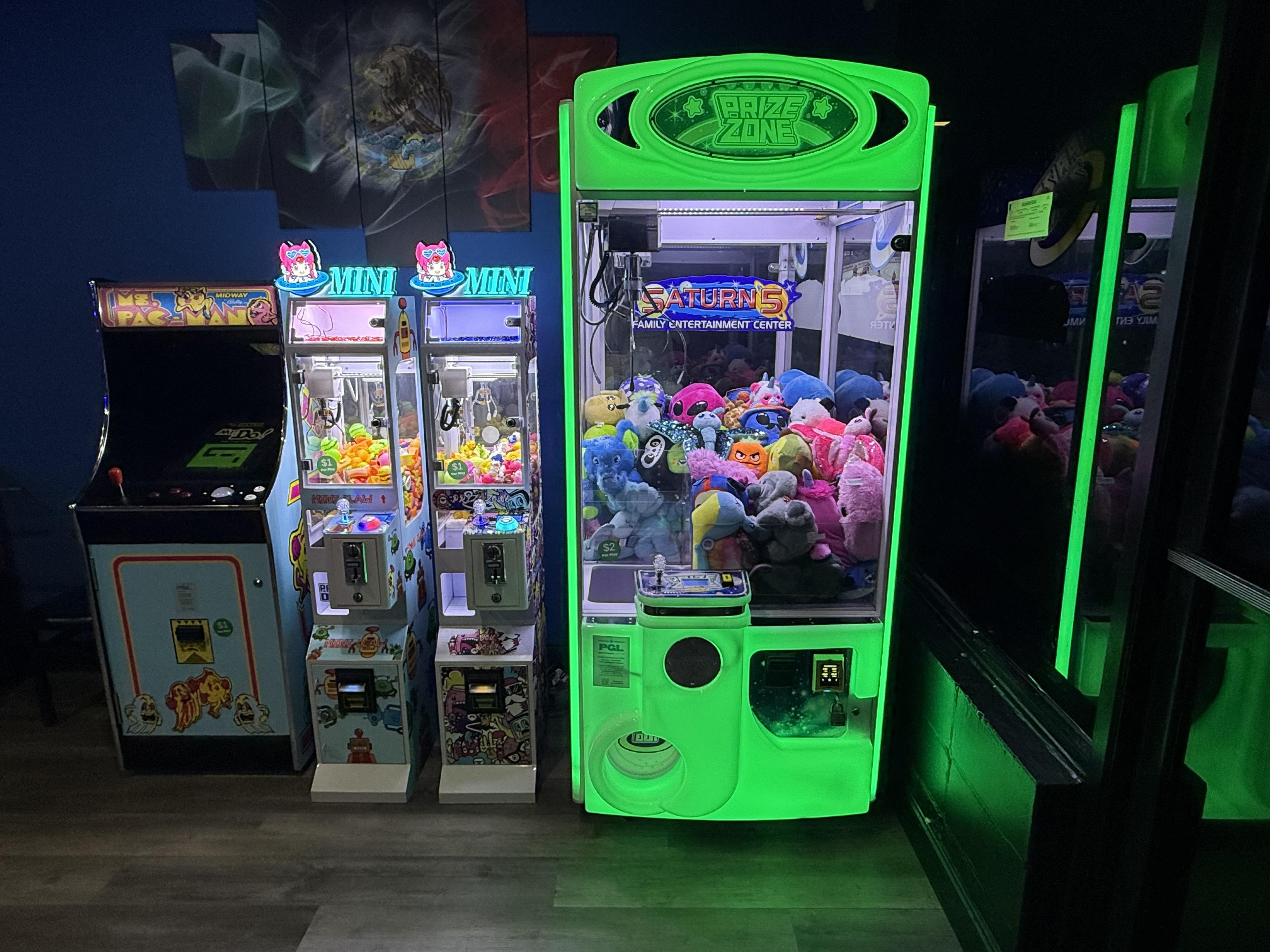 Snack machine at a Florida convenience-focused business