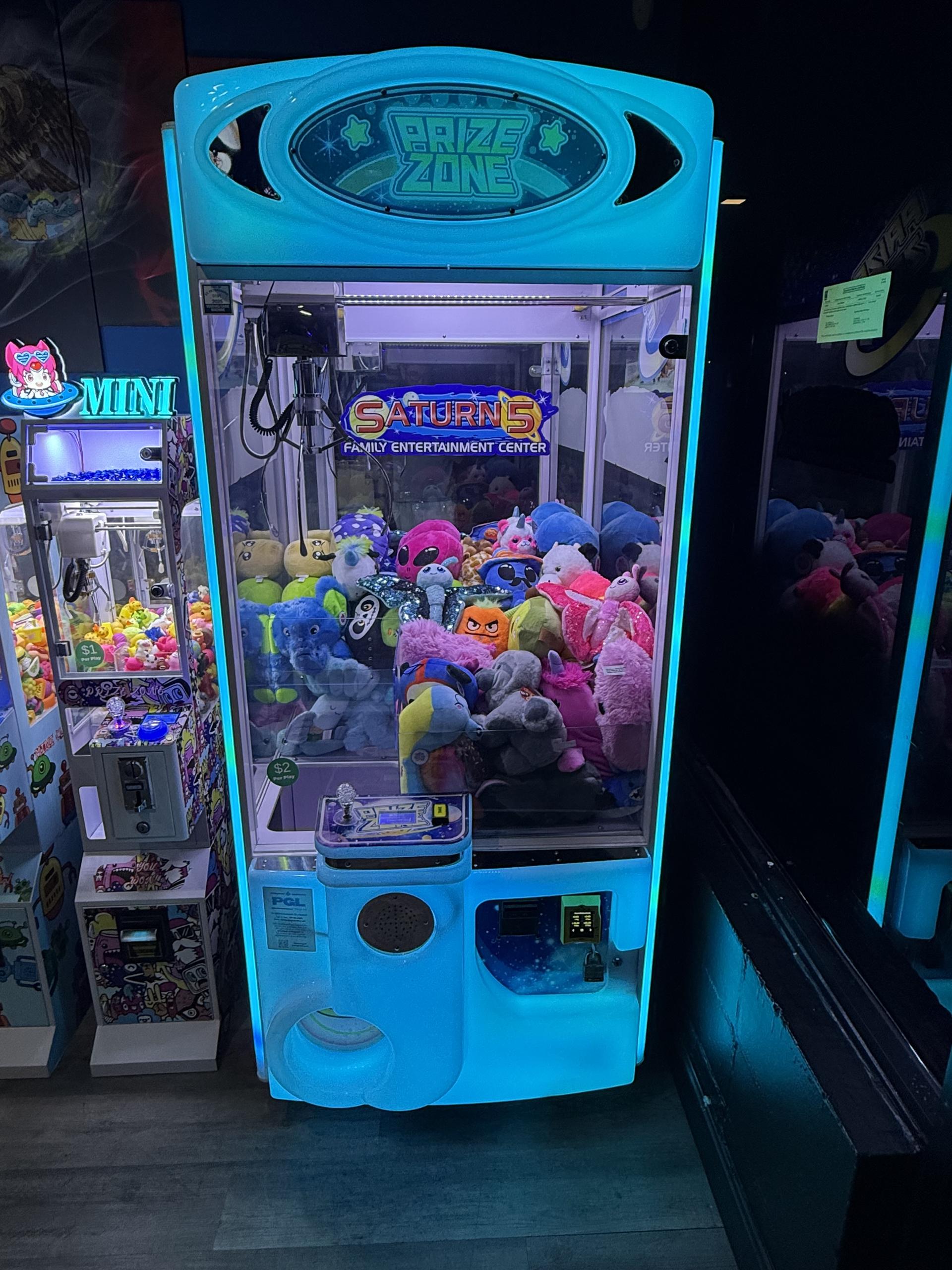 Machine placement at a Florida auto shop customer waiting area